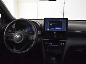 Toyota Yaris Cross thumbnail 3
