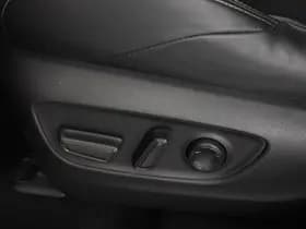 Toyota RAV4 thumbnail 18