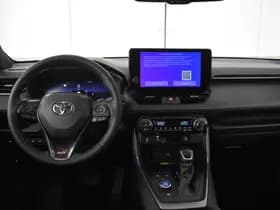 Toyota RAV4 thumbnail 4