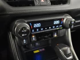 Toyota RAV4 thumbnail 40