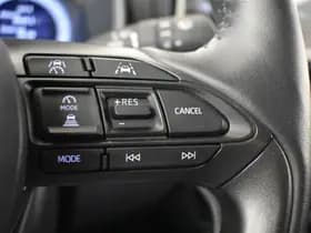 Toyota Yaris thumbnail 16