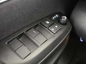 Toyota Yaris thumbnail 21
