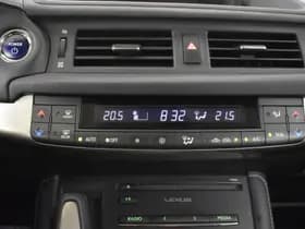 Lexus CT thumbnail 13