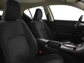 Lexus CT thumbnail 3