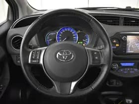 Toyota Yaris thumbnail 11