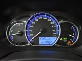 Toyota Yaris thumbnail 14
