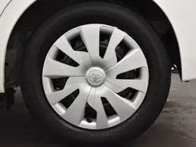 Toyota Yaris thumbnail 26