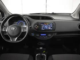 Toyota Yaris thumbnail 4