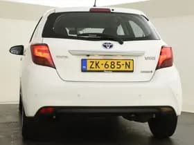 Toyota Yaris thumbnail 8