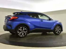Toyota C-HR thumbnail 2