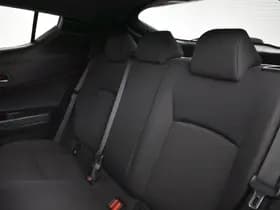 Toyota C-HR thumbnail 12