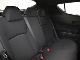 Toyota C-HR thumbnail 13