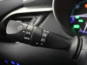 Toyota C-HR thumbnail 16