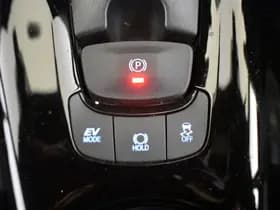Toyota C-HR thumbnail 24
