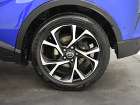 Toyota C-HR thumbnail 31