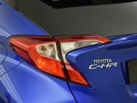 Toyota C-HR thumbnail 10