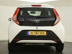 Toyota Aygo thumbnail 8
