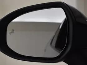 Toyota C-HR thumbnail 14