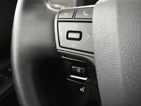 Toyota C-HR thumbnail 24