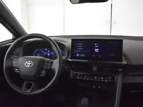 Toyota C-HR thumbnail 4