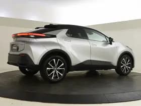 Toyota C-HR thumbnail 5