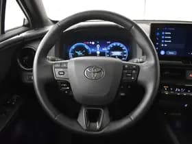 Toyota C-HR thumbnail 9