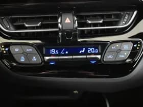 Toyota C-HR thumbnail 14
