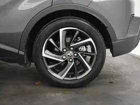 Toyota C-HR thumbnail 18