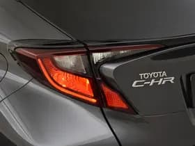Toyota C-HR thumbnail 19