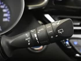 Toyota C-HR thumbnail 24