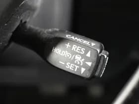 Toyota C-HR thumbnail 26