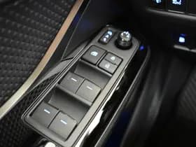 Toyota C-HR thumbnail 29