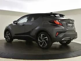 Toyota C-HR thumbnail 6
