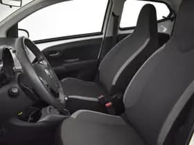 Toyota Aygo thumbnail 16