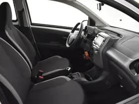 Toyota Aygo thumbnail 3