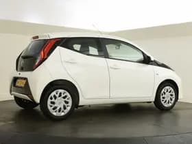 Toyota Aygo thumbnail 5