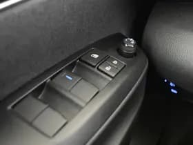 Toyota Yaris thumbnail 27
