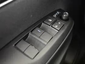 Toyota Yaris thumbnail 29