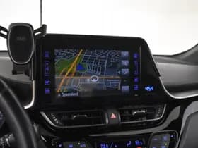 Toyota C-HR thumbnail 14