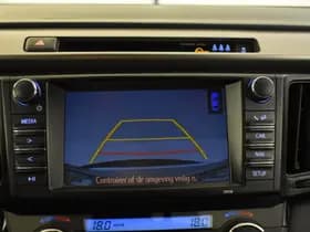 Toyota RAV4 thumbnail 11