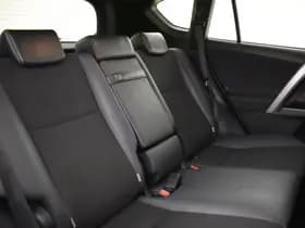 Toyota RAV4 thumbnail 19