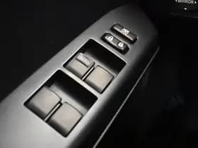 Toyota RAV4 thumbnail 25