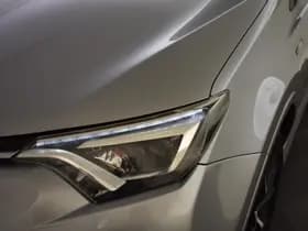 Toyota RAV4 thumbnail 29