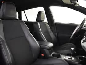 Toyota RAV4 thumbnail 4