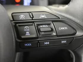 Toyota Yaris thumbnail 16