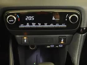 Toyota Yaris thumbnail 19