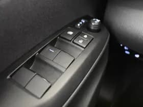 Toyota Yaris thumbnail 22