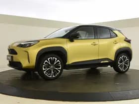 Toyota Yaris Cross thumbnail 2