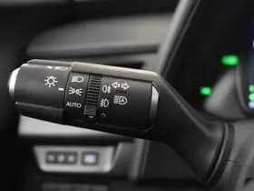 Lexus UX thumbnail 13