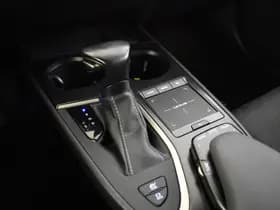 Lexus UX thumbnail 21